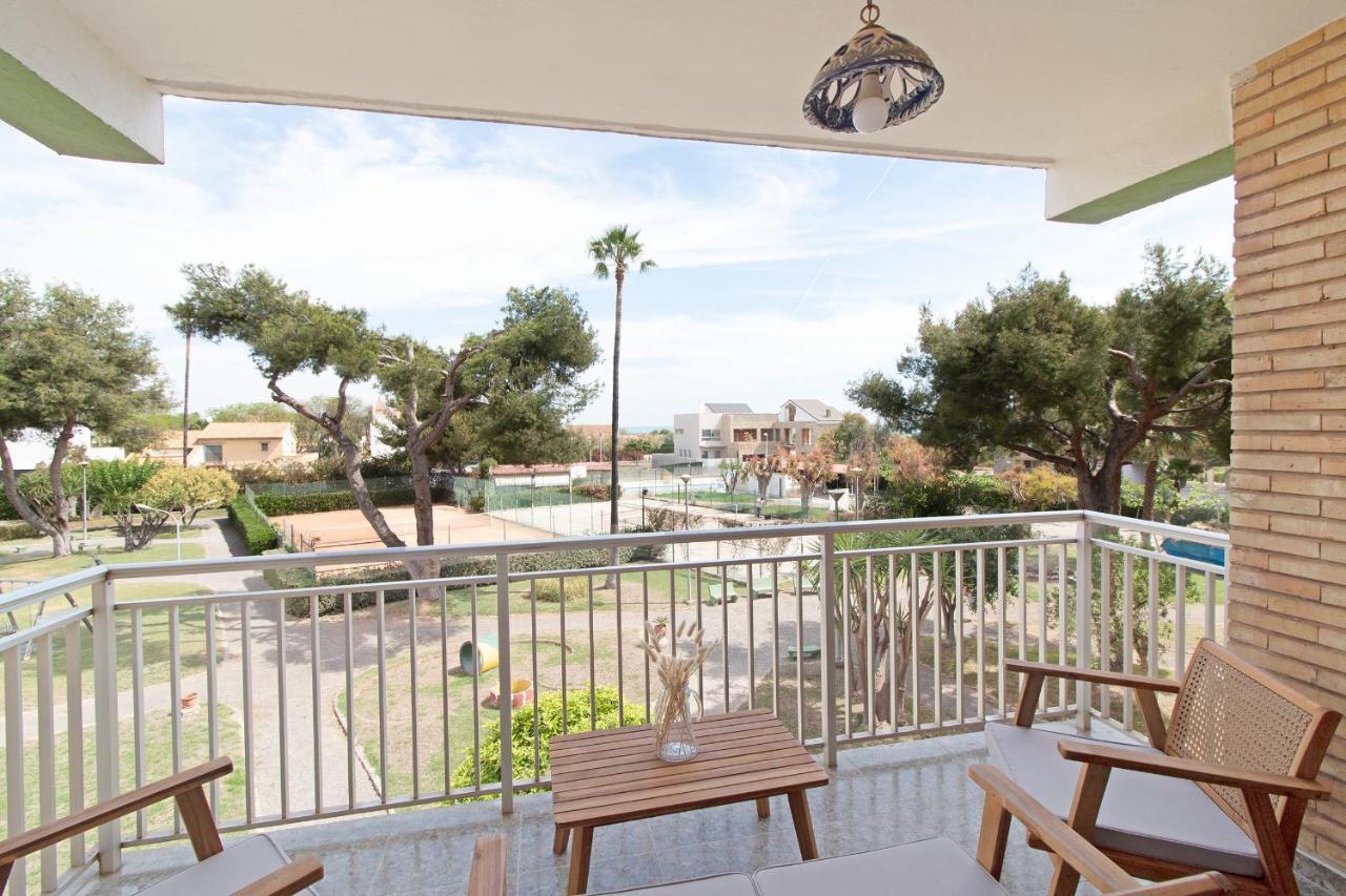 Global Properties, Apartamento Con Terraza Y Piscina A Un Paso De La Playa Canet d'En Berenguer Exterior photo